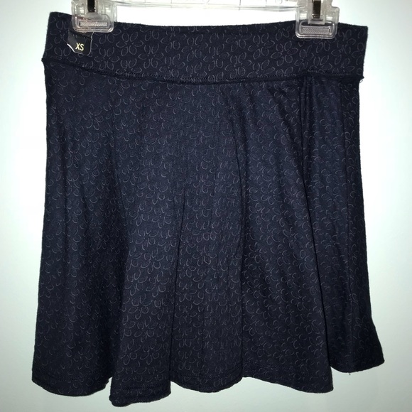 Hollister Dresses & Skirts - HOLLISTER Skirt XS